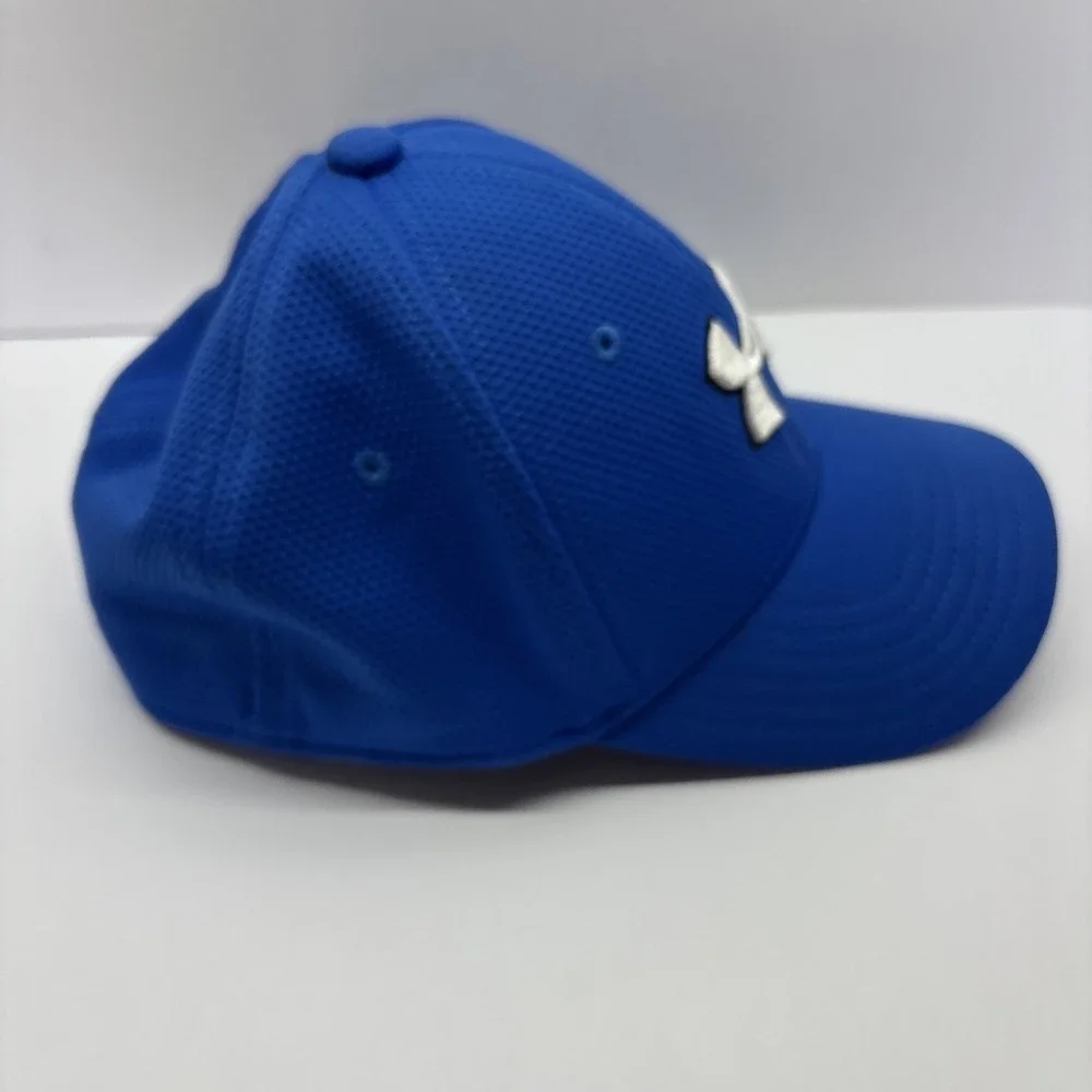 Under Aromour Boys baseball cap Hat youth SM/MD